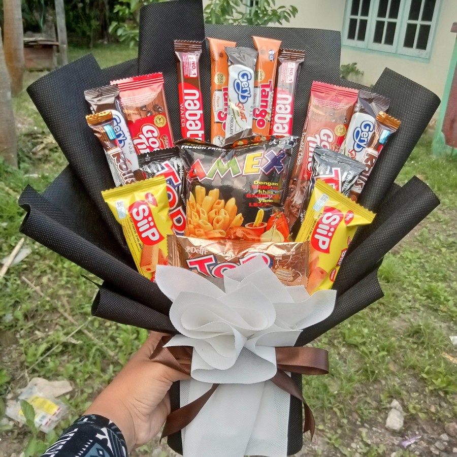 

bucket snack wisuda / buket snack wisuda / buket snack murah / buket