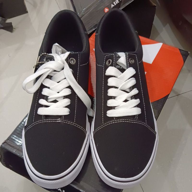Sepatu Airwalk Rodie (M)
