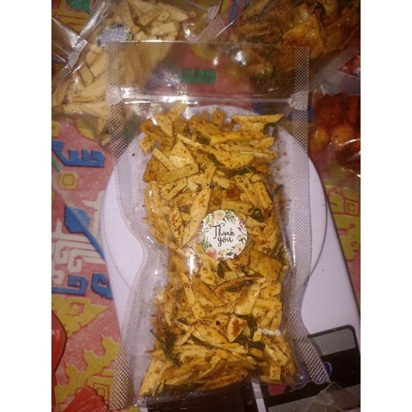 

Basreng pedas daun jeruk 100grm