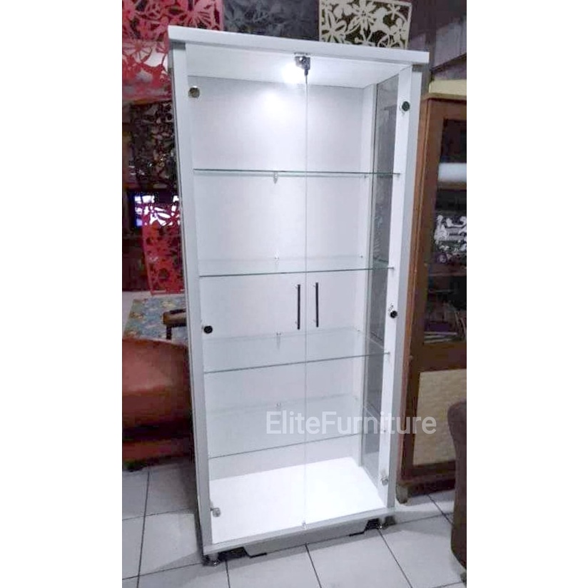Lemari Tas Kaca 2Pintu Kaki Stainless , Lemari Kaca Lampu , Lemari Pajangan Kaca 2Pintu