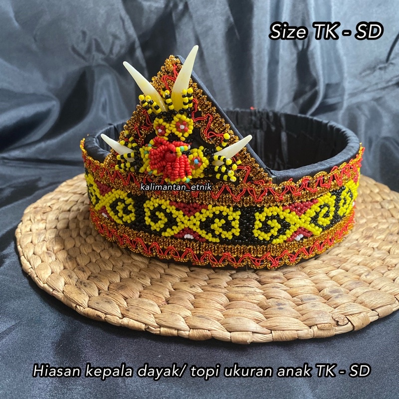 TOPI / HIASAN KEPALA TARI DAYAK ANAK