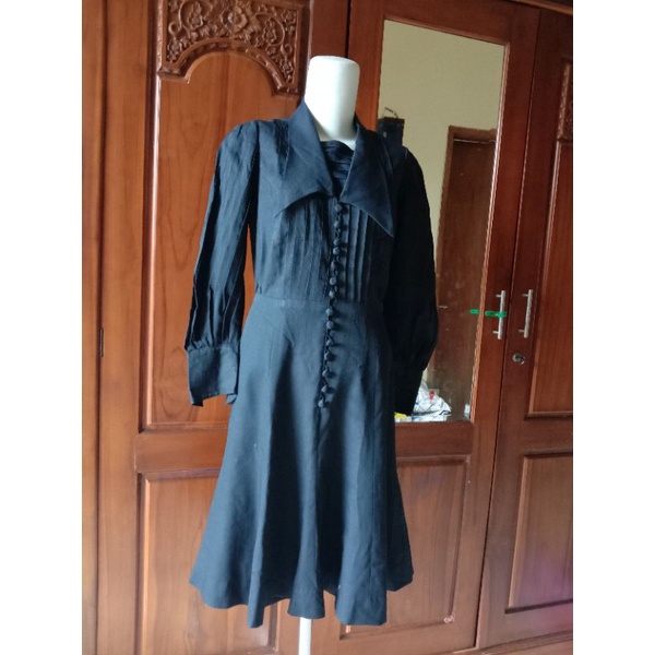 Dress hitam Elegan