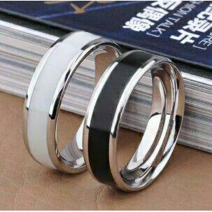 Cincin Couple Titanium Putih Hitam, Free Ukir nama