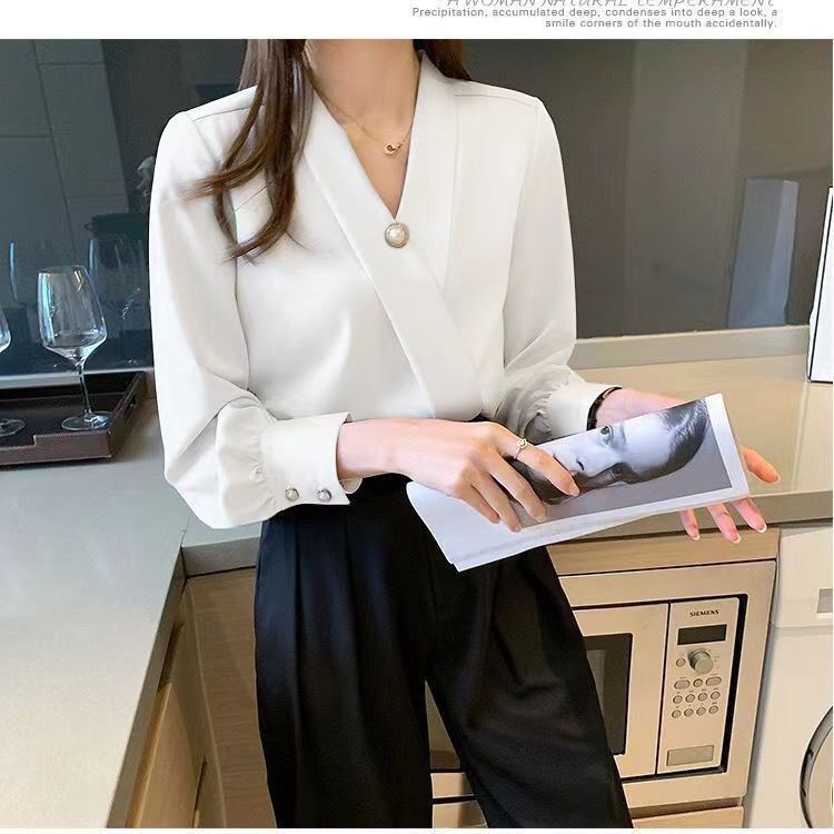 Red 2022 Baru Asetat Satin Kemeja Wanita Tempat Kerja Ringan dan Gaya Akrab Rasa Desain Niche Lengan Panjang Atas musim Gugur Profesional Wanita