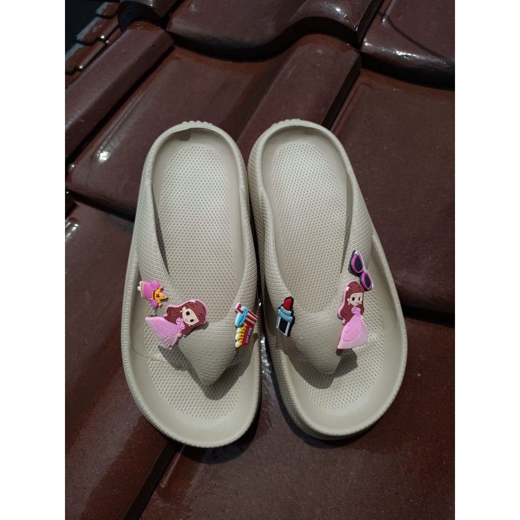 Sandal jepit wanita jibbitz lucu empuk dan ringan 807 (36-40) sandal wanita murah