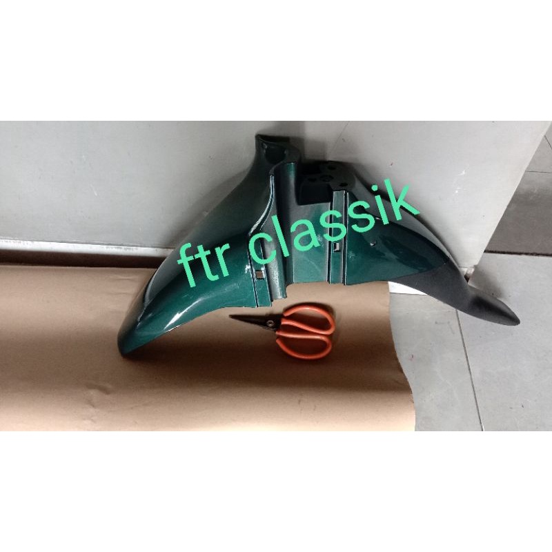 Selebor Spakbor Depan Tornado Shogun Kebo Hijau Botol