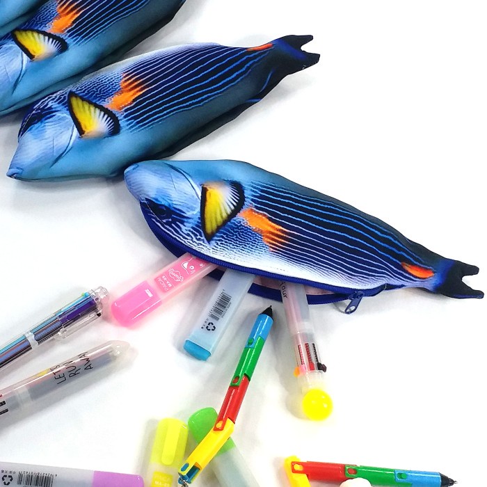 

Terlaris ✨ -Tempat Pensil Ikan Lined Surgeonfish Acanthurus Lineatus Biru Strip- 2.1.23