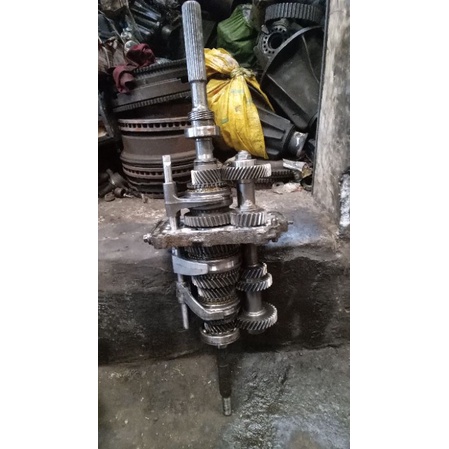 Transmisi Isuzu Panther 2.3 2.5 Non bak