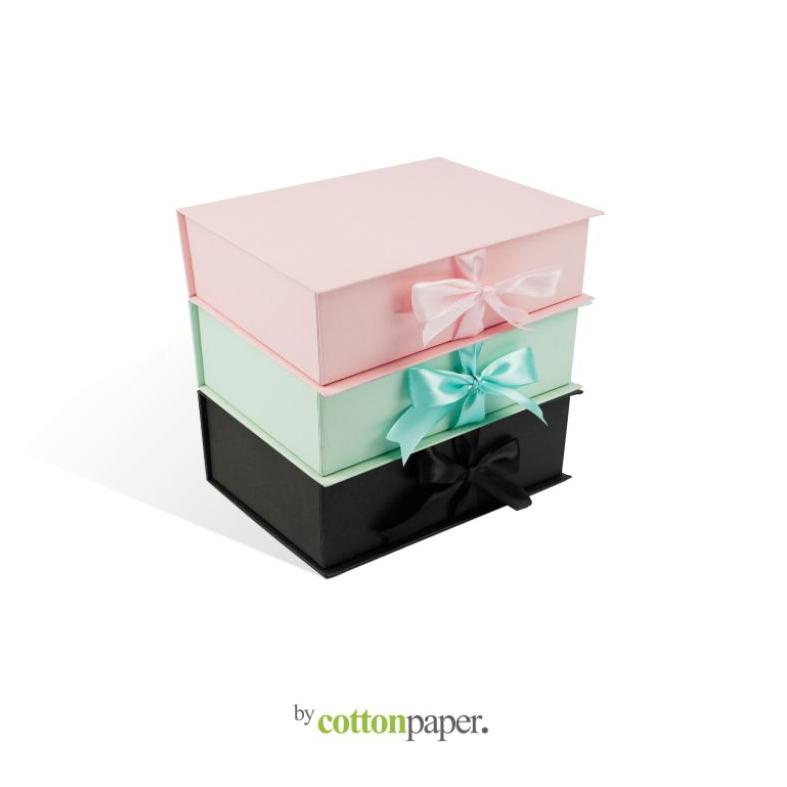 

hxg-09 Box Kado Lucu Tipe Buku Pita / Hampers / Gift Box Spesial