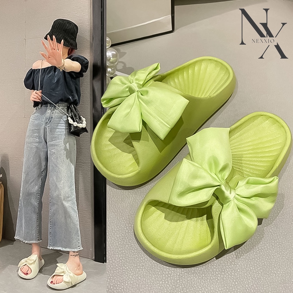 NEXXIO PROMO Sandal Wanita PVC Datar dengan Sepatu Anti-selip Simpul Pita Wanita Kasual Luar Ruangan Sandal Sandal Jepit Wanita