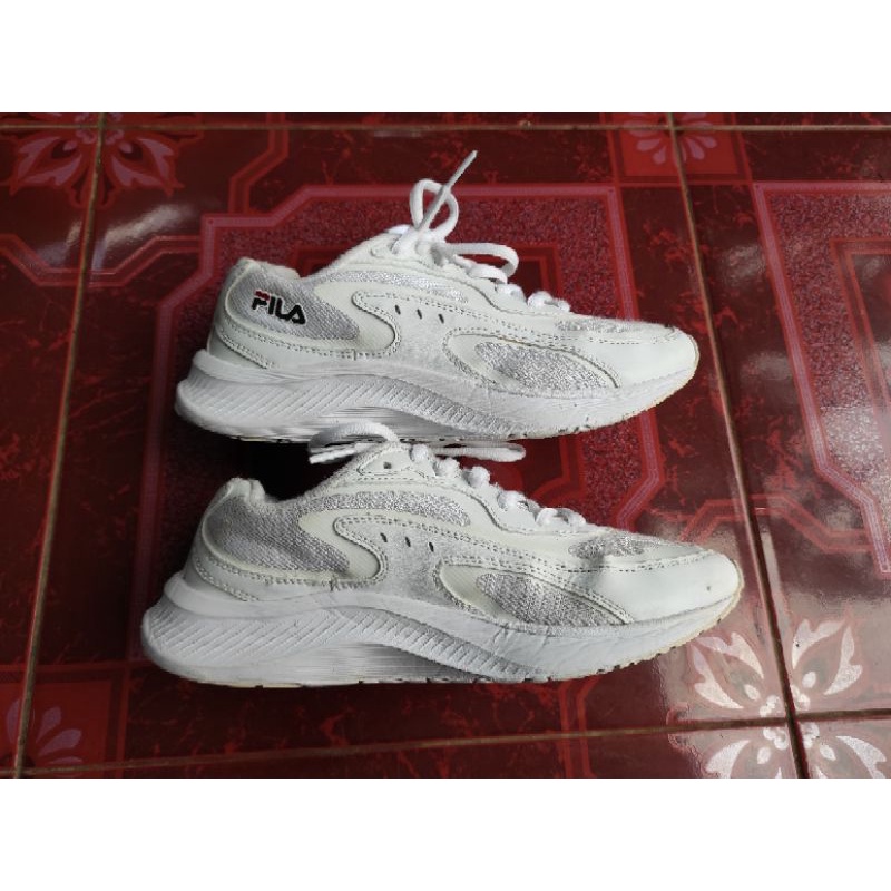 RUNNING SHOES FILA