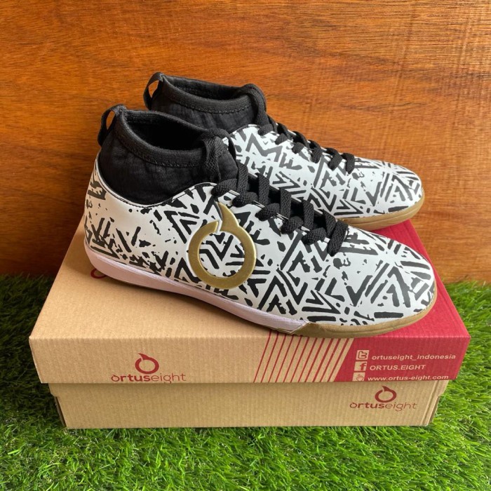 SEPATU FUTSAL ORTUSEIGHT BOOTS JOGOSALA SHOCKWAVE PREMIUM GRADE ORI