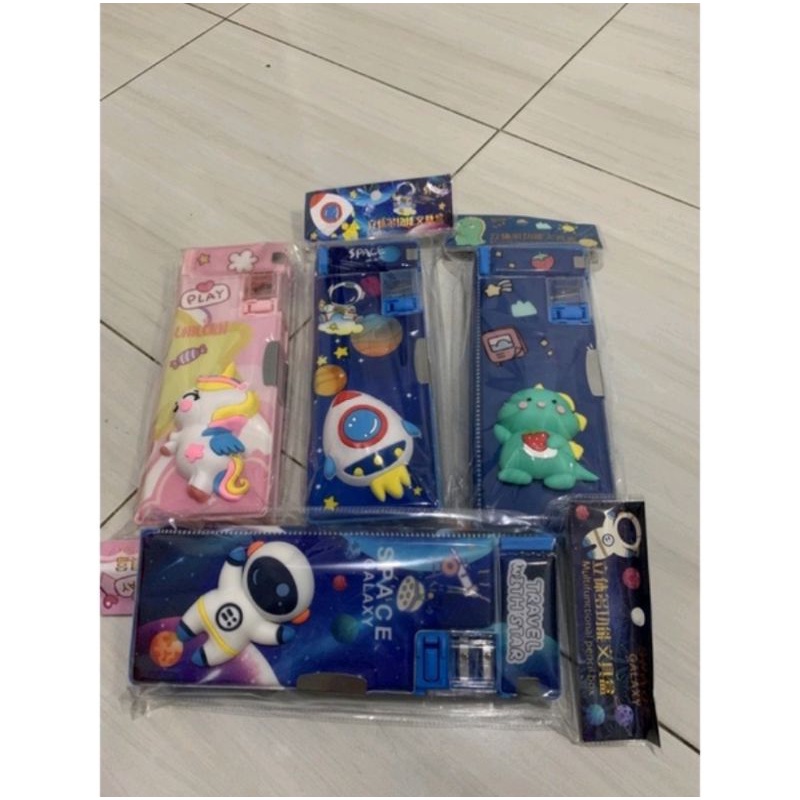 

KOTAK PENSIL MAGNET TIMBUL JUMBO + SERUTAN / pensil case 3 dimensi