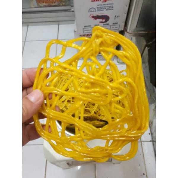 

1Kg Krupuk Mie Mentah/Krupuk Mie Kuning Gurih