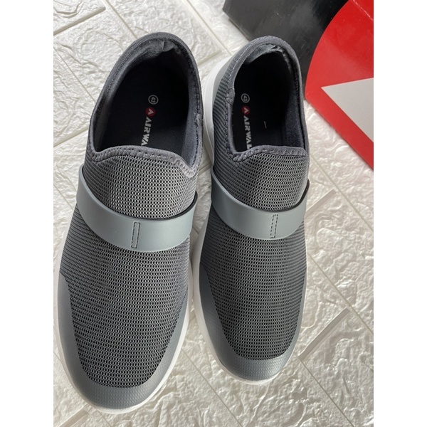 Sepatu Slip On Pria Airwal Reese (M)