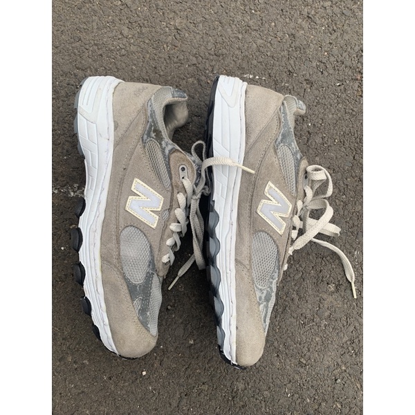 New balance NB 993 size 42 second bekas preloved