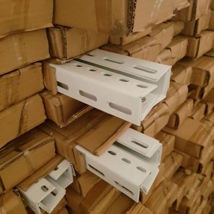 PER 10 PCS Siku Lubang Rak Besi Plat Panjang 3 Meter 2mm Silver/ Putih