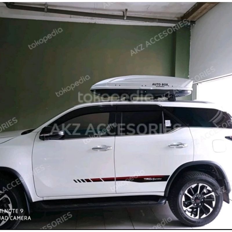 ROOFBOX AUTOBOX 650L FULL SET CROSSBAR