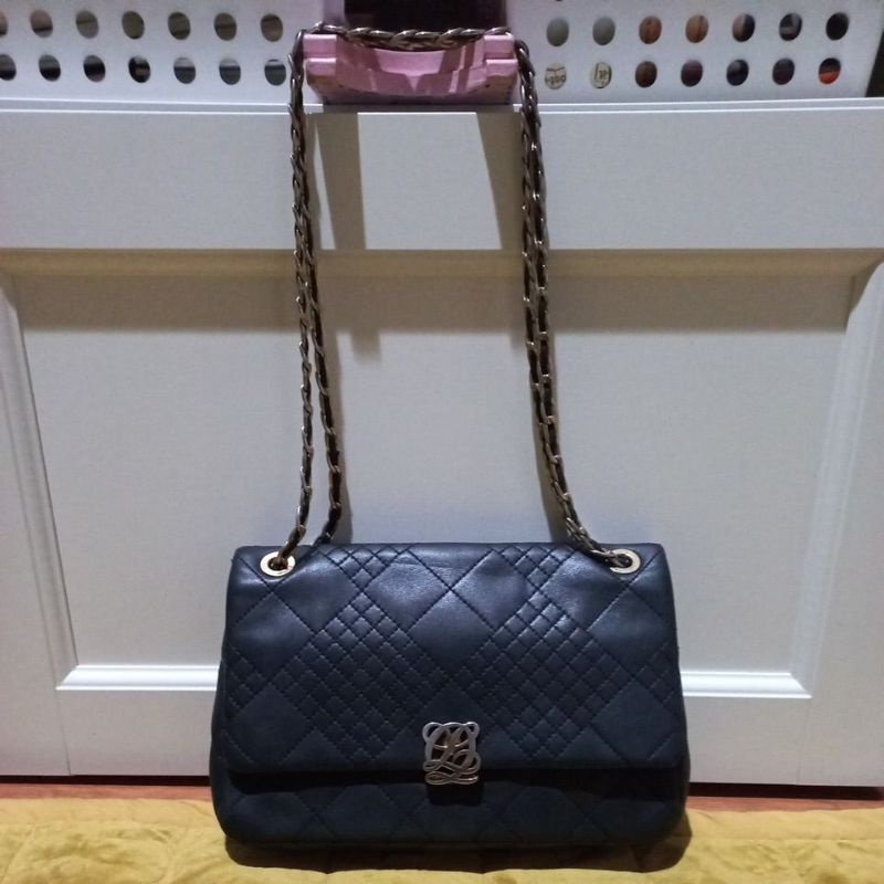 Preloved shoulder & sling bag rantai Louis Quartorze