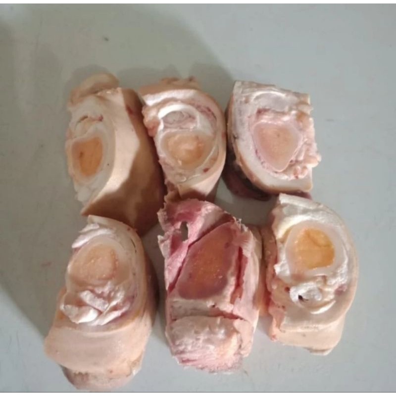 

Kaki Sapi Lokal Pakai Tulang
