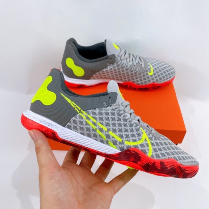 SEPATU FUTSAL NIKE REACT GATO GREY RED