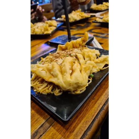 

mie enak pedes manis