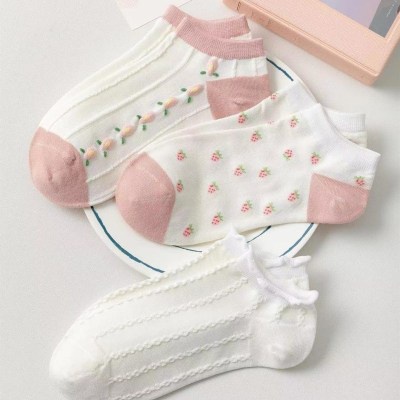 ⭐️𝐈𝐇𝐒 𝟑𝟏𝟗 𝐋𝐚𝐦𝐩𝐮𝐧𝐠⭐️Kaos Kaki Wanita Motif Strawberry Bunga Fashion Kaos Kaki Pendek Japanese Ankle Socks Import