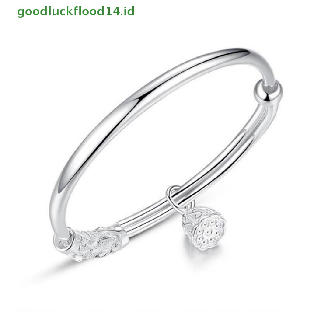 [GOOGFOUR] Gelang Bangle Liontin Fashion Adjustable Lapis Silver Warna Silver Untuk Wanita [Atasan]