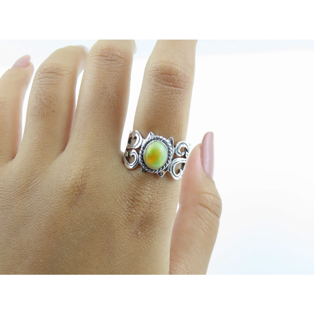 Cincin Ethiopian Opal Perak 925 Gagang Berukir