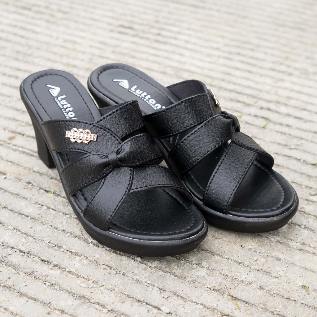 Sandal Wanita hak tinggi Terbaru