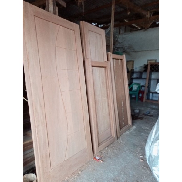 daun pintu kayu kamper Samarinda oven