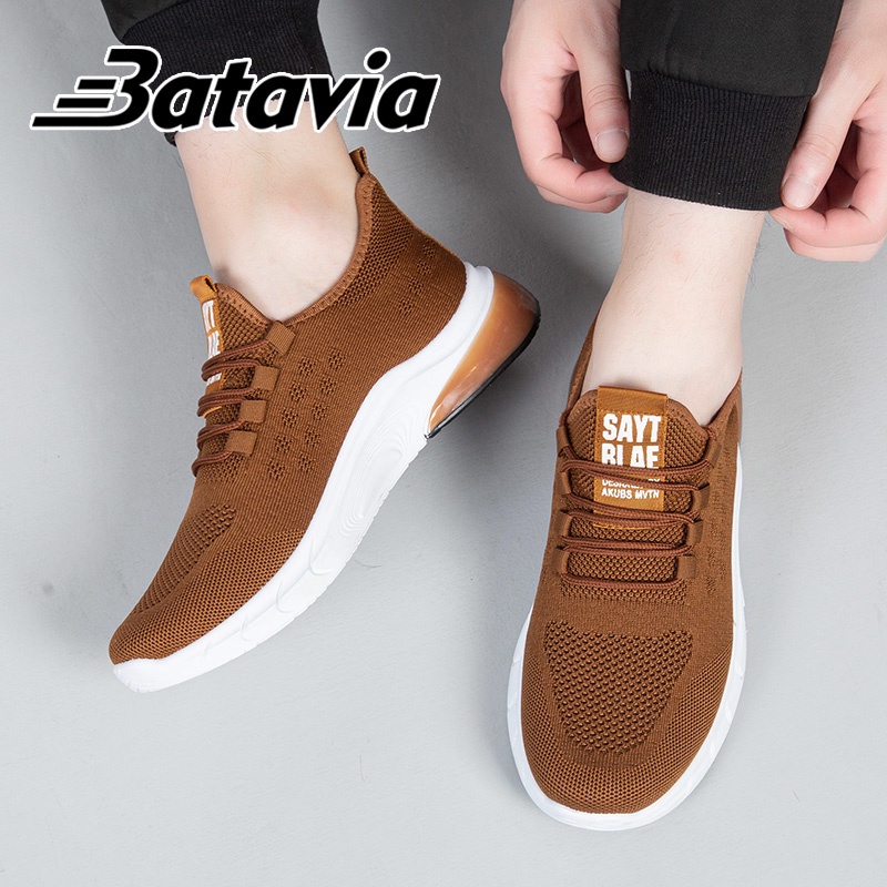 (COD)Batavia Sepatu Sports Pria Baru Bernapas Lembut Sepatu Casual Pria Mengenakan Sepatu Lari Hitam yang Nyaman B10 B22