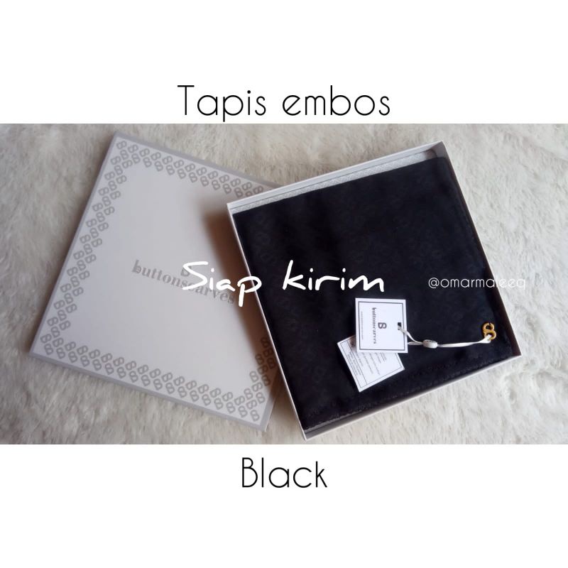TAPIS EMBOSE BLACK SQUARE CAVIAR BUTTONSCARVES