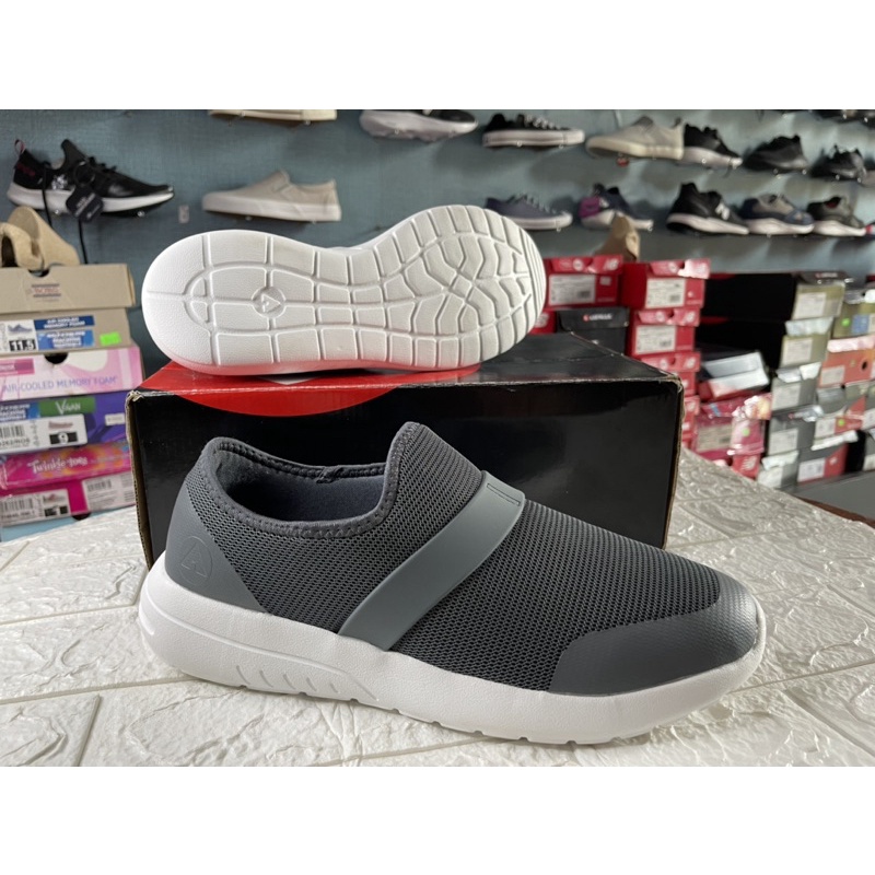 Sepatu Slip On Pria Airwal Reese (M)