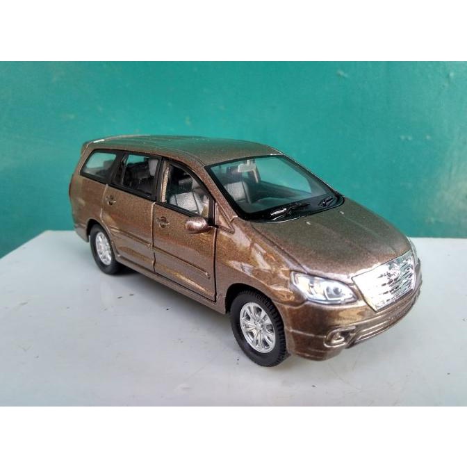 Toyota kijang Innova diecast innova miniatur mobil innova harga murah ---MURAH---