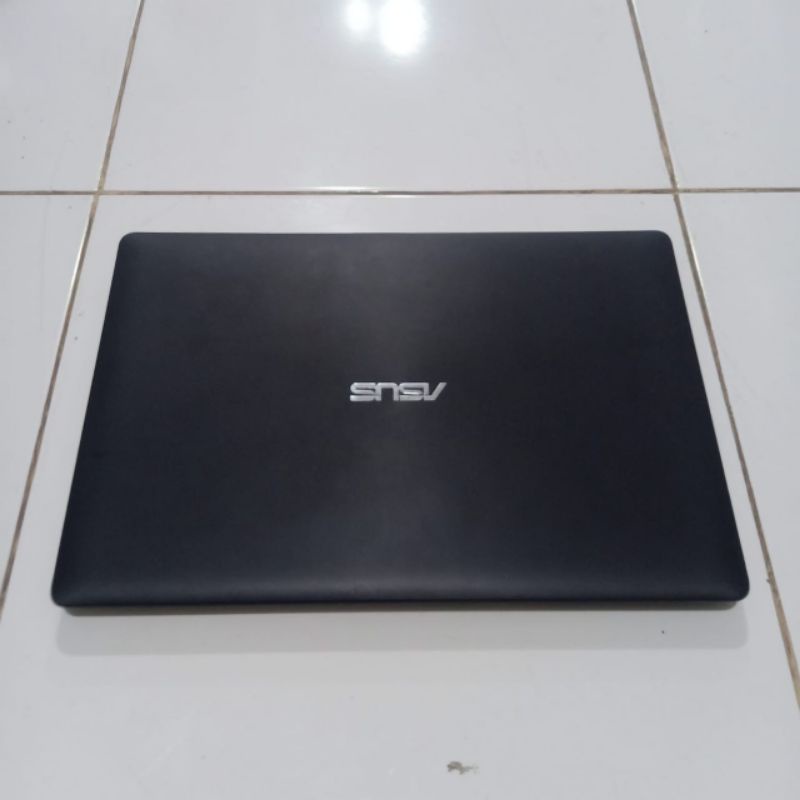 Laptop Asus intel Celeron Layar  14 inc Windows 10 full aplikasi siap pakai