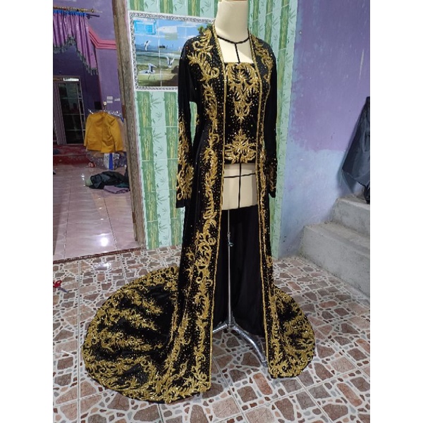 kebaya bludru kutubaru ekor payet jepang/kebaya bludru pengantin payet jepang