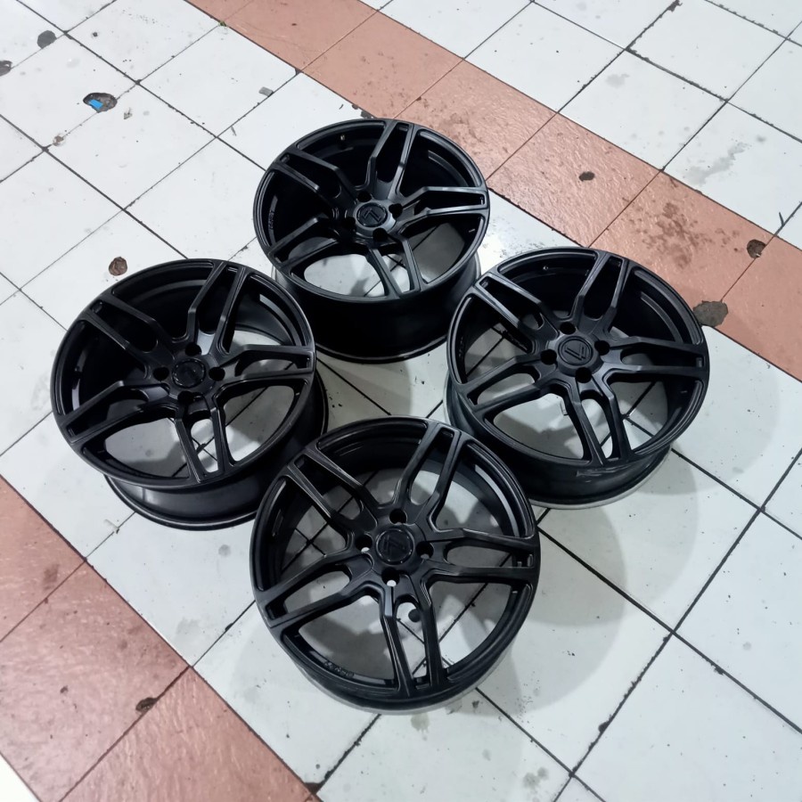 Velg Mobil Bekas Seken Ring 17 Lubang 4 LENSO R17 Lebar 7-8 ET38-42