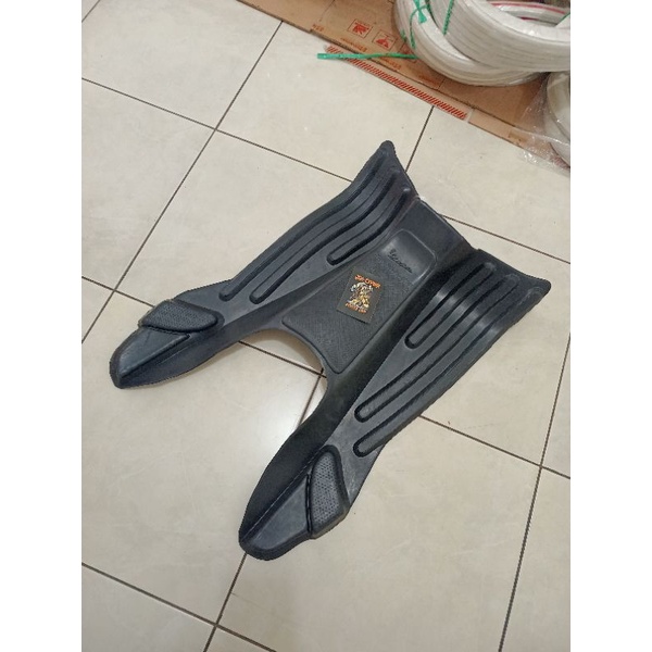 karpet Lantai Vespa / Floormate / Vespa Lxv Lx S / Aksesoris Vespa