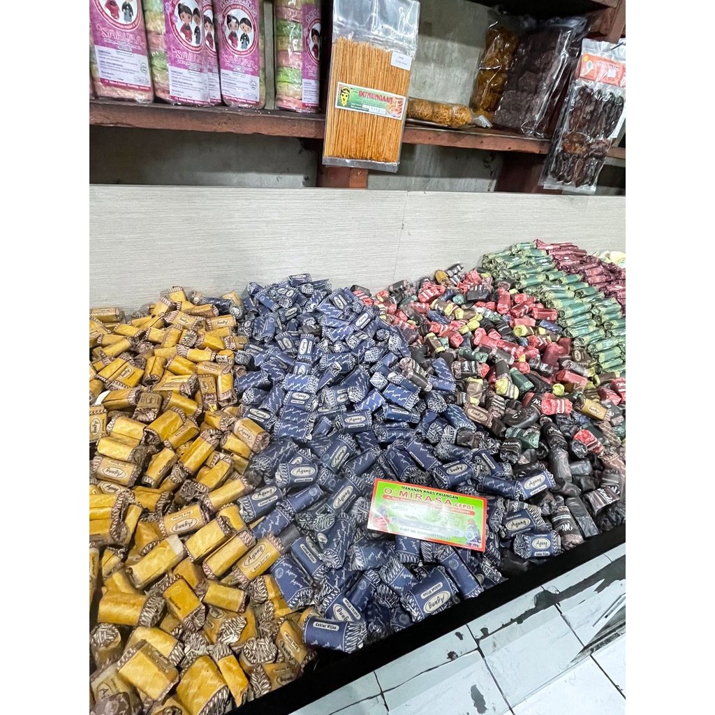 

DODOL BATIK SPESIAL 1/2KG