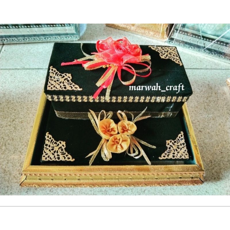 TEMPAT MAHAR UANG PERNIKAHAN