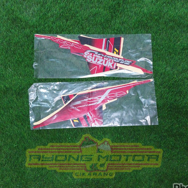Striping Suzuki Skydrive 125 2009 Merah