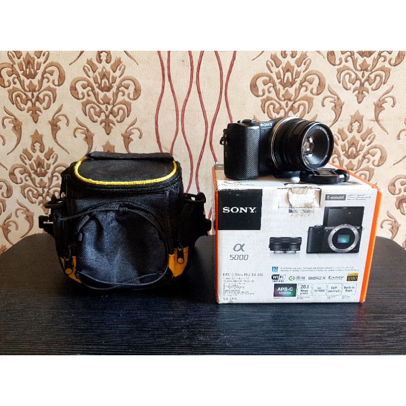 Kamera Mirrorless Sony A5000 + lensa fix Fullset