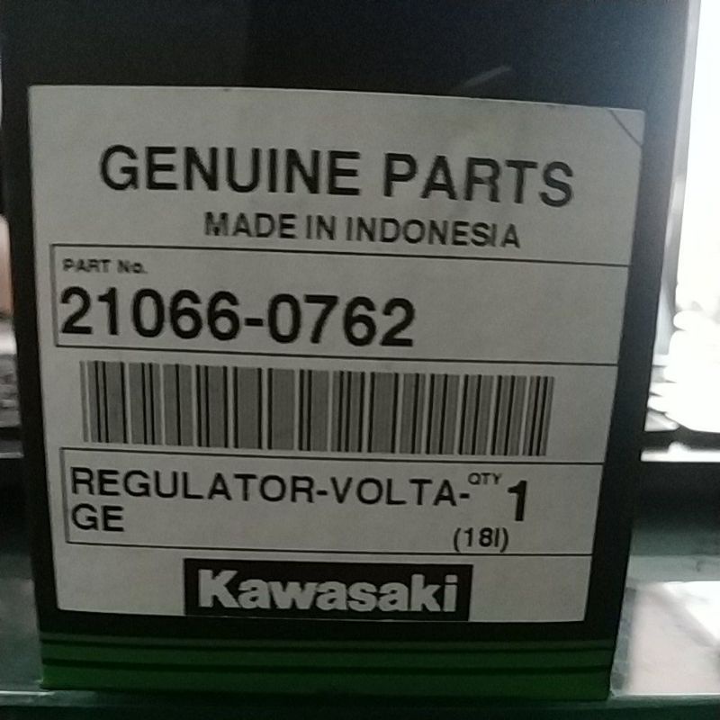 Kiprok Kawasaki W175, Regulator Voltage Kawasaki W175, Original Part, 21066 - 0762