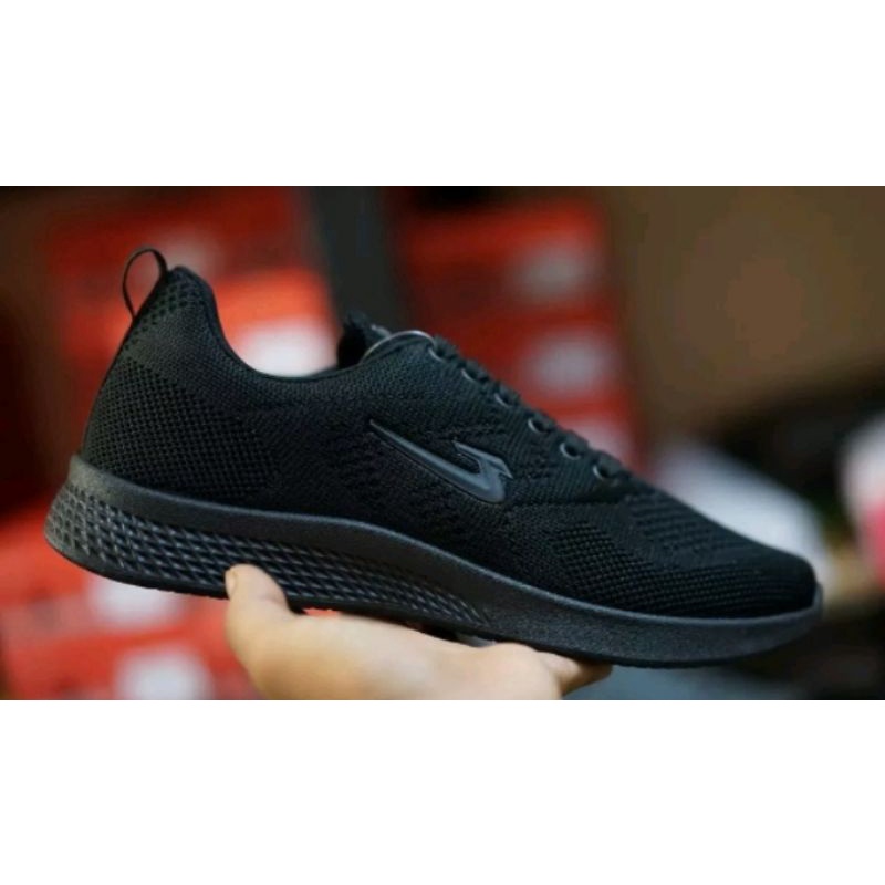 SEPATU SEKOLAH / SEPATU SNEAKERS HITAM POLOS/ SEPATU SNEAKERS HITAM PUTIH SMP SMA