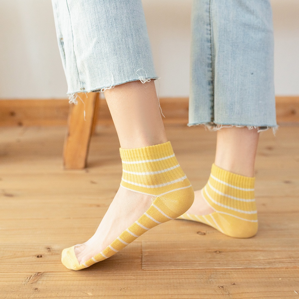 ⭐️𝐈𝐇𝐒 𝟖𝟗𝟒 𝐋𝐚𝐦𝐩𝐮𝐧𝐠⭐️Kaos Kaki Transparan Wanita Motif Pisang Fashion Socks