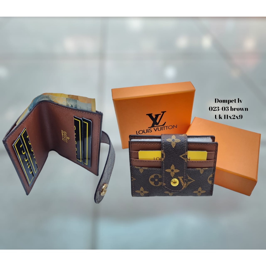 Dompet Lipat Pendek Wanita Kode 023 Free Box