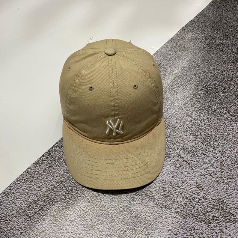 NY Yankees Small Logo Cap