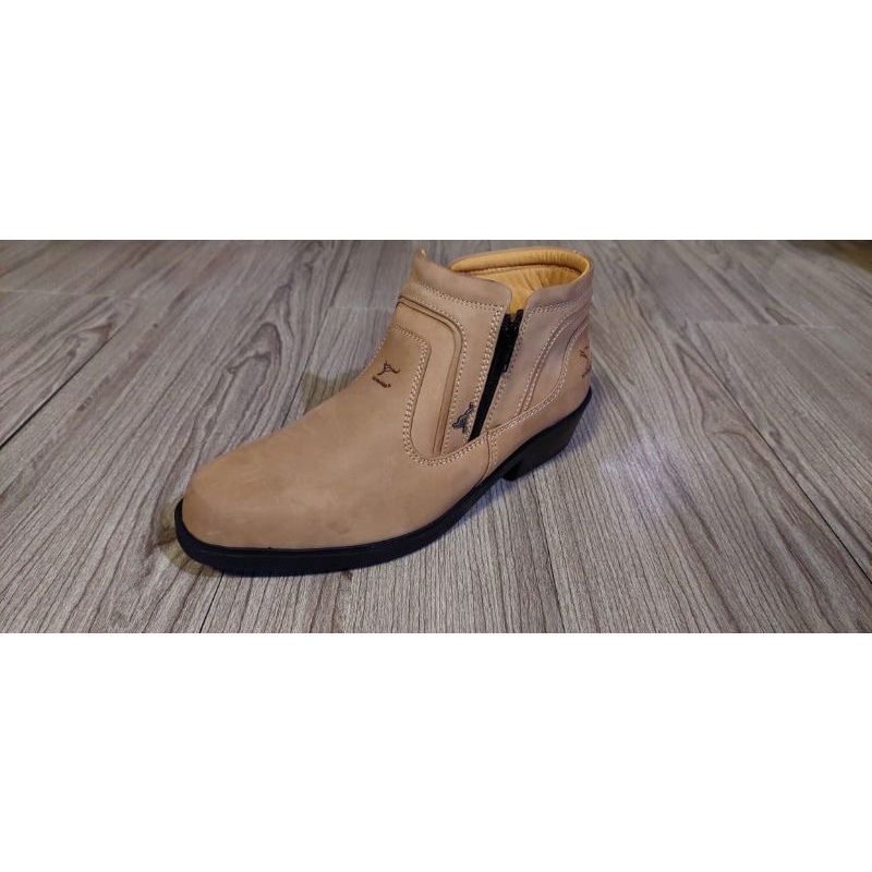 Sepatu Kangaroo