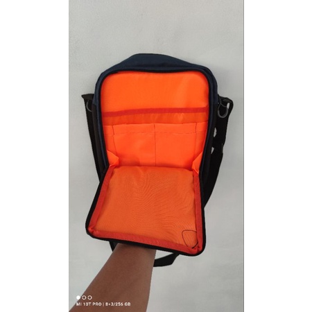 Tas Selempang Pria / Tas Pinggang / Tas Waistbag